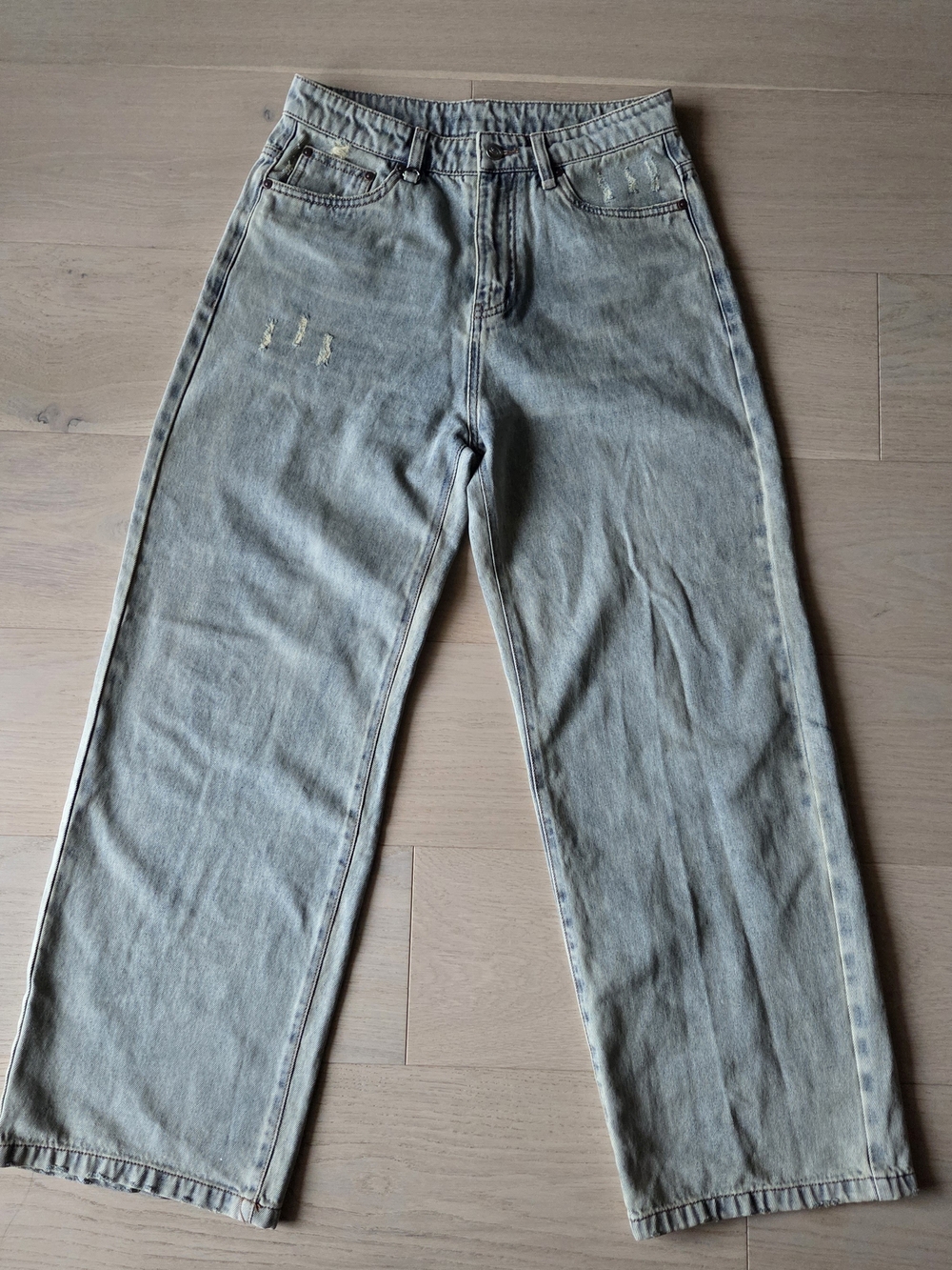 Drmers club baggy jeans in light acid wash - Picture 2 of 7
